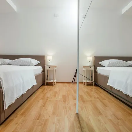 בית נופש House Leonarda *